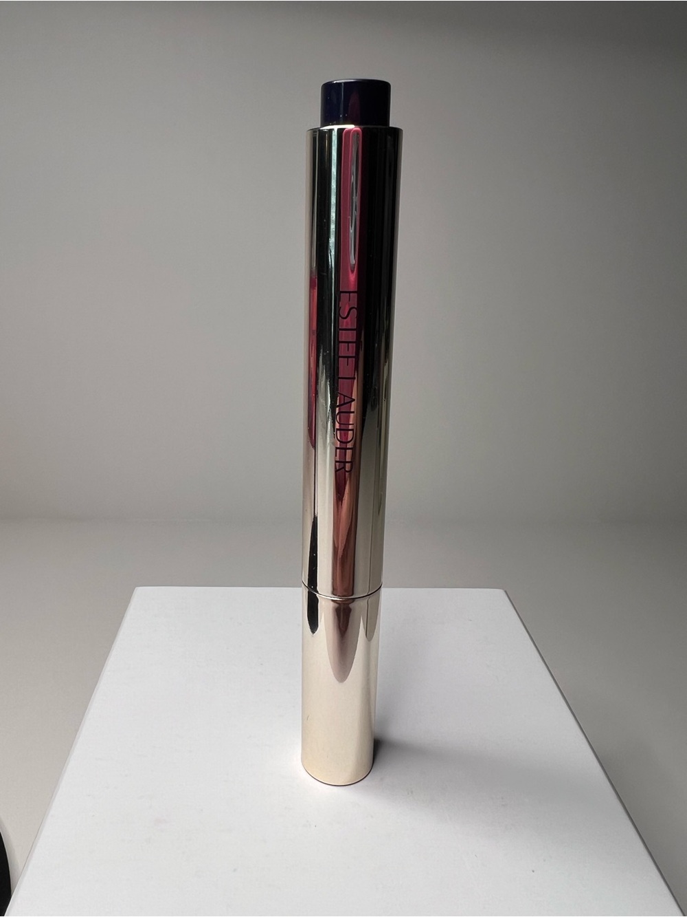 Estée Lauder Pure Color Melt-On Glosstick Lip Gloss